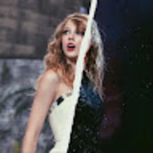 Meet your Posher, Evelyn